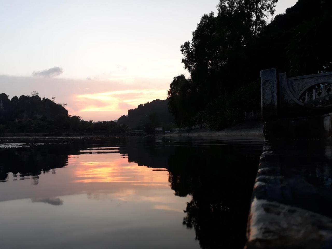 Center Tam Coc Homestay Ниньбинь Экстерьер фото
